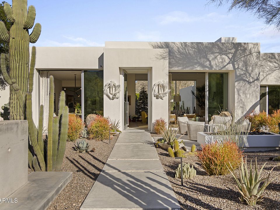 1st image of 6124 N Camelback Manor Drive