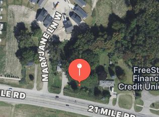 21 Mile Rd #21, New Baltimore, MI 48047