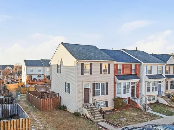 9242 Jessica Dr, Manassas Park, VA 20111