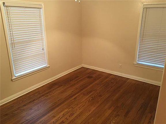 5th image of 829 N Bailey Ave