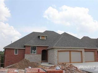 1410 N Rockingham Ave, Nixa, MO 65714