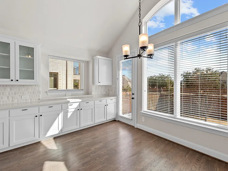 15628 Yarberry Dr — Photo 12