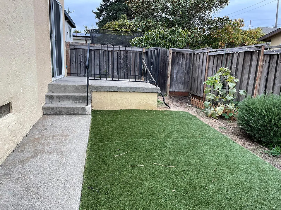 2612 San Luis St