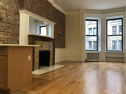 Rented by Luxor Homes & Investment Realty | media 13