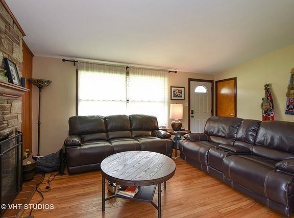 3rd image of 8241 Paloma Dr