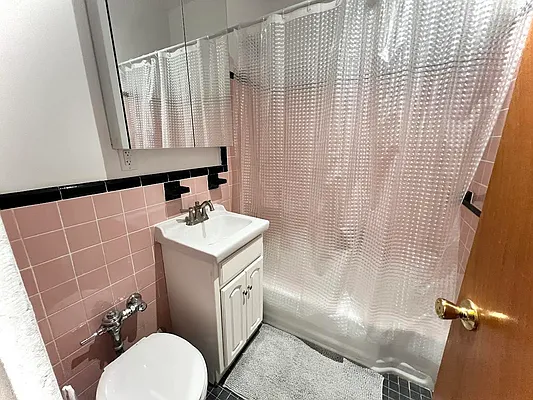 Rented by Oxford Property Group | media 16