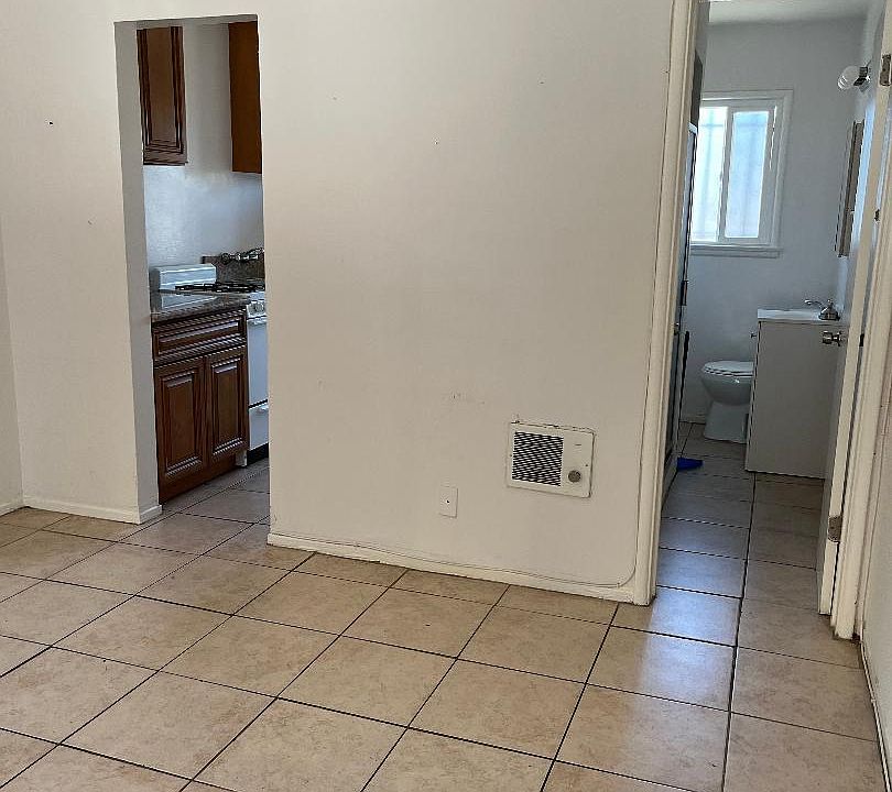 1st image of 4560 E Slauson Ave #5