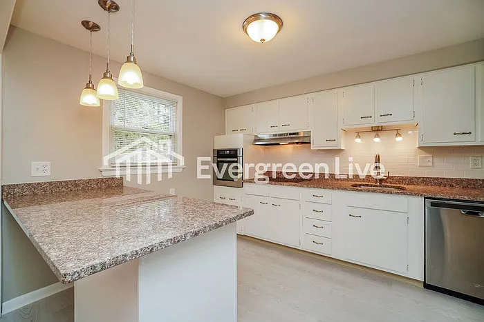 614 Fort Couch Rd — Photo 7