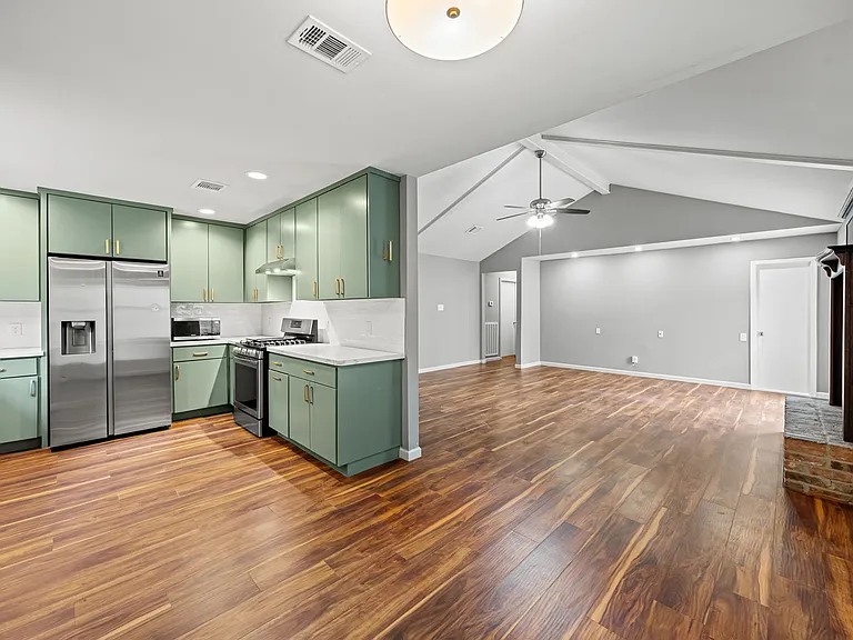 25802 Maplewood Dr — Photo 15