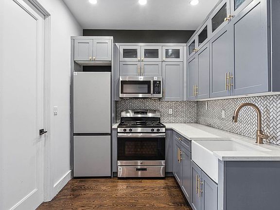 2nd image of 12 Belvedere St #3F