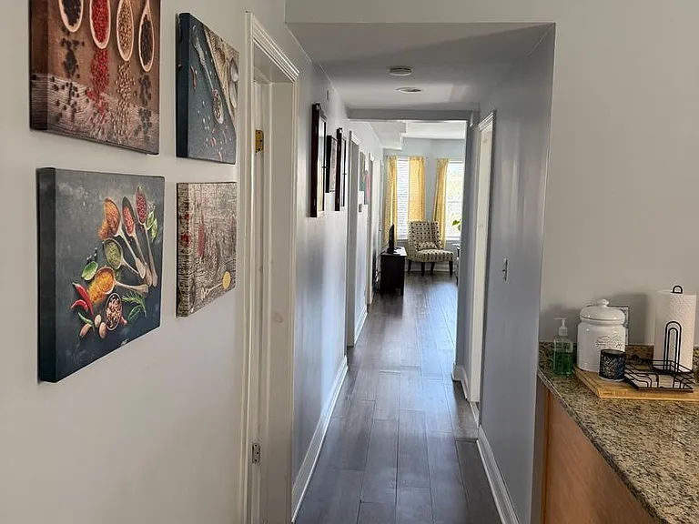 2542 N Newcastle — Photo 7