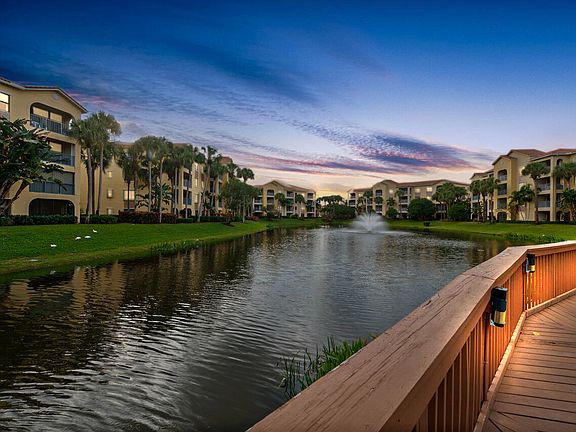 2nd image of 300 Uno Lago Drive #405