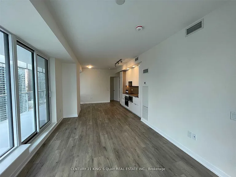 28 Freeland St #2702 — Photo 5