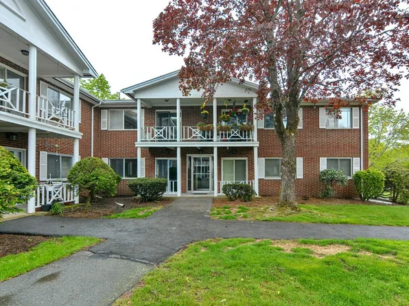 39 Bayberry Dr APT 1, Sharon, MA 02067