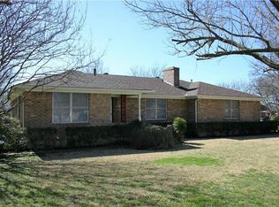 211 Colonial Dr, Wylie, TX 75098