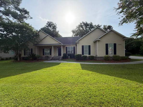 3687 Arbor Run Dr, Valdosta, GA 31605