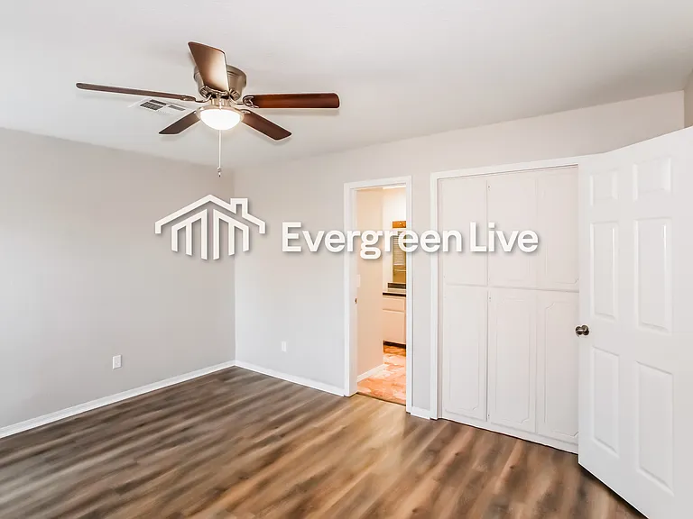 2837 Green Canyon Dr — Photo 9