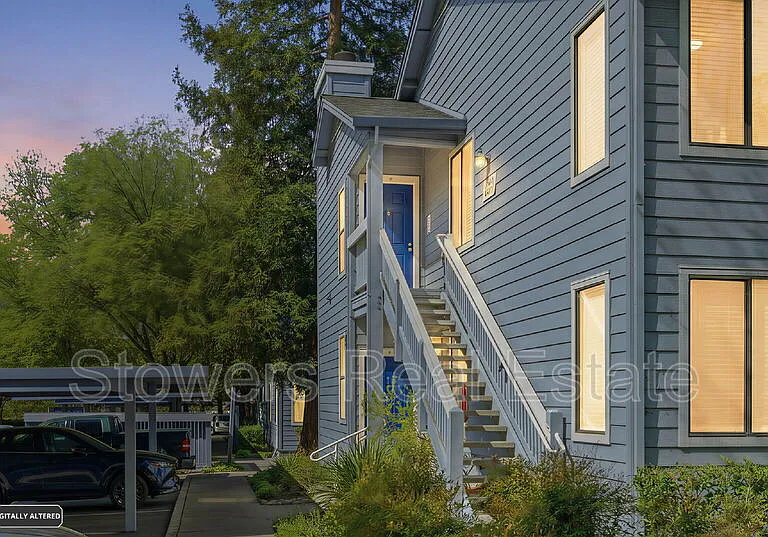 7102 Cross Creek Cir #C — Photo 1