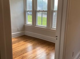 1004 Stirling St, Coatesville, PA