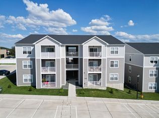 1431 Park West Ct #303, Imperial, MO 63052