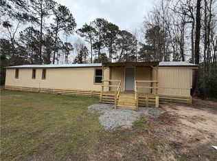 1222 White Dr NE, Townsend, GA 31331