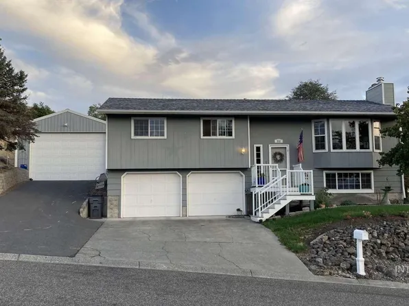 232 Larkspur Ln, Lewiston, ID 83501