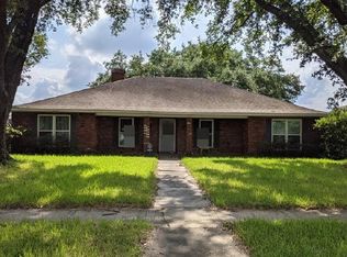 5032 Parkside Dr, Baton Rouge, LA 70816