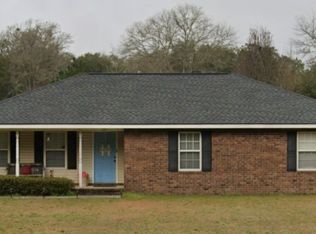 784 Old River Rd, Bloomingdale, GA 31302