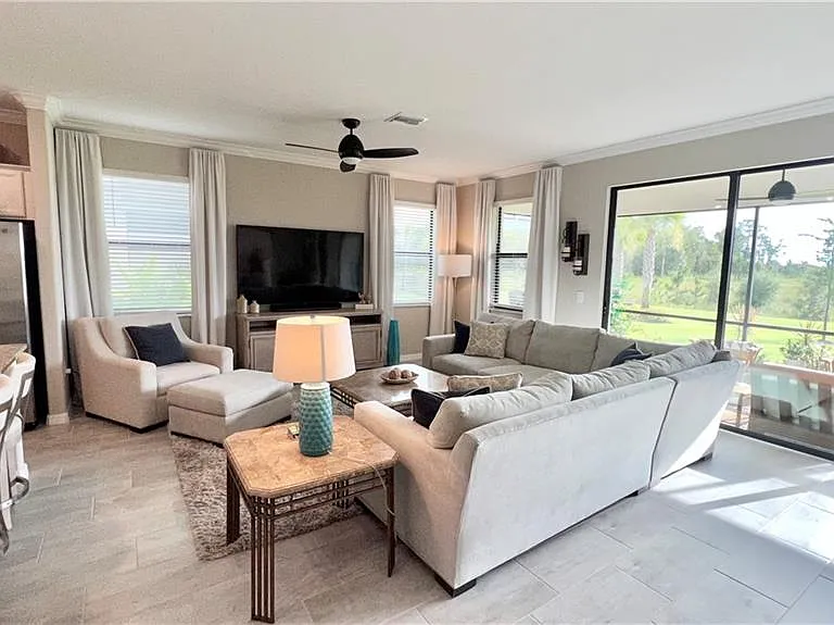 19824 Beechcrest Pl — Photo 4