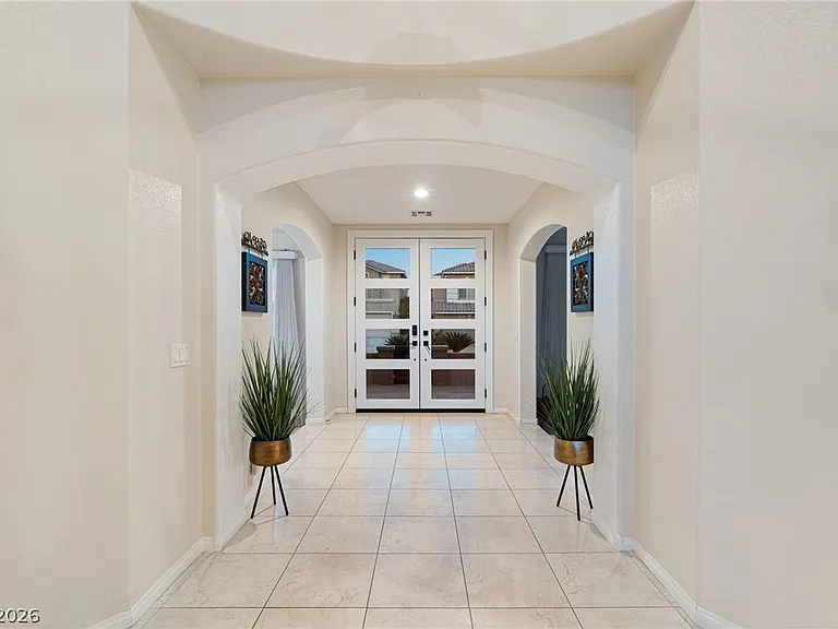 8929 Glenistar Gate Ave — Photo 9