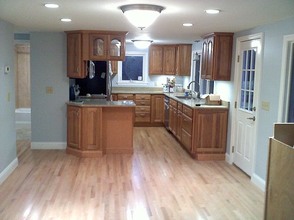 dining room looking to kitchen