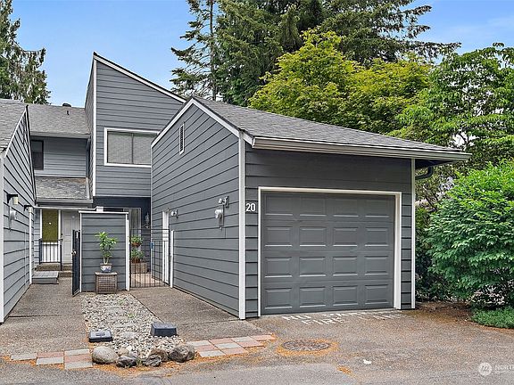 4th image of 1500 Lake Park Drive SW #20