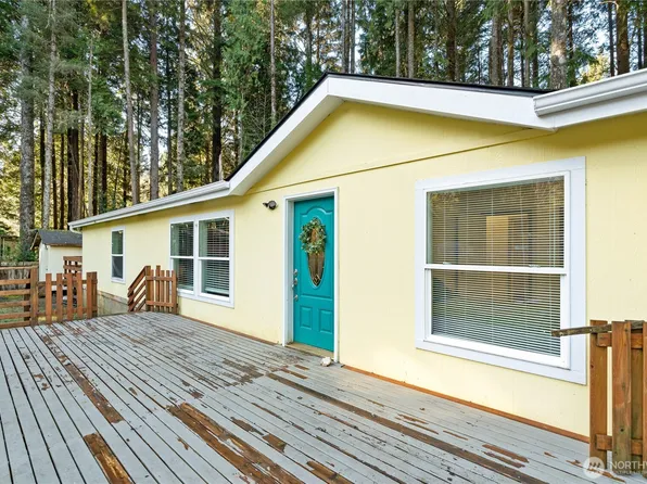 48 Robin Lane, Pacific Beach, WA 98571