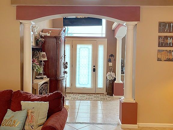 2nd image of 2924 Southbank Cir