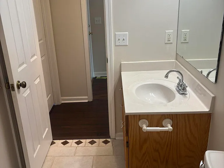 20 Walden Cir — Photo 50