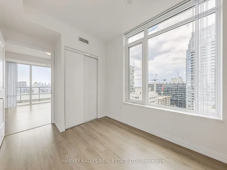 25 Holly St #2309 — Photo 15