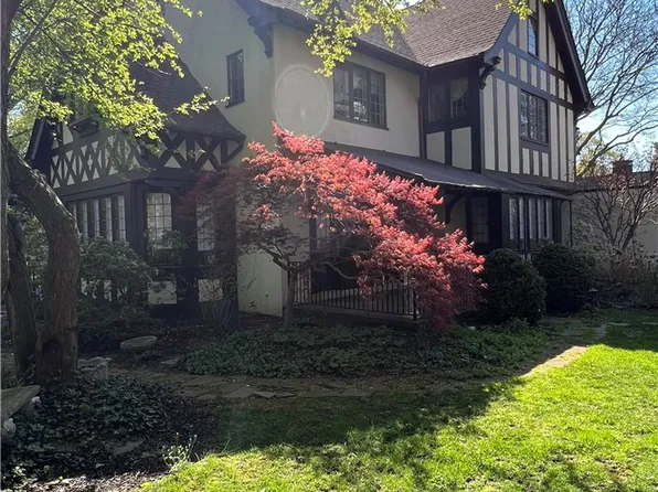 31 Barrington St, Rochester, NY 14607