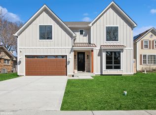 2428 Walters Ave, Northbrook, IL 60062