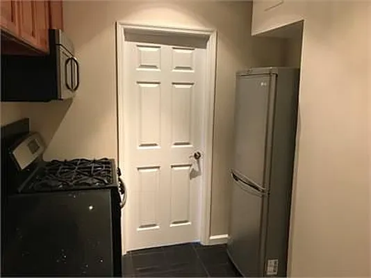 Rented by City Prime Realty | media 15