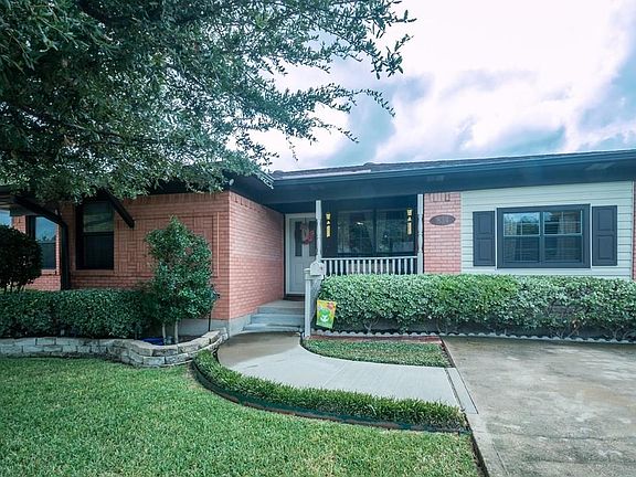 4th image of 834 Alamo Ln