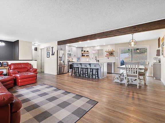 4th image of 705 Winslow Rd