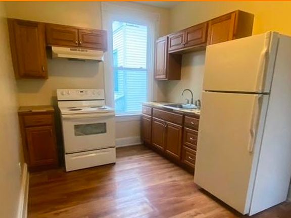 5th image of 739 McMakin Ave #2