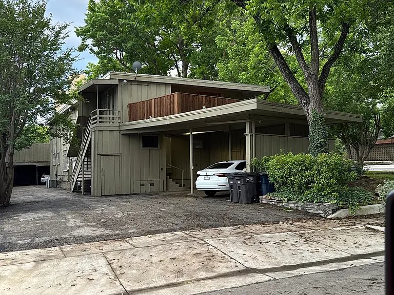 701 Monticello Dr #101 — Photo 10