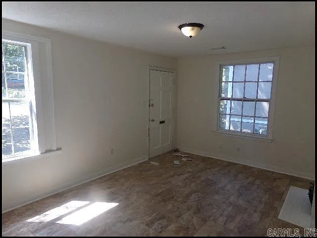 2609 S Tyler St — Photo 2