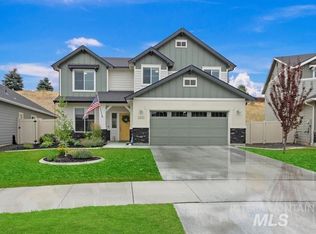 2433 E Blackstone Dr, Eagle, ID 83616