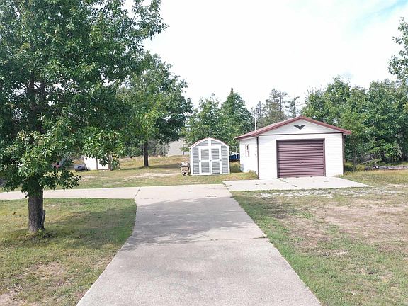 2nd image of 586 S Headquarters Rd