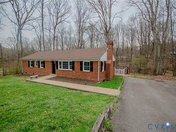 3rd image of 2231 Fall Line Dr