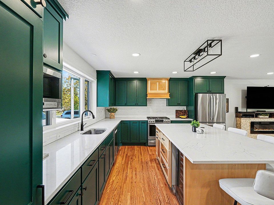 1st image of 2409 Gilbert Ln