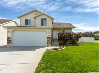 928 N 780 W, Clinton, UT 84015