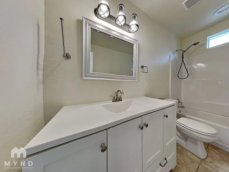 4809 Cedar St — Photo 15